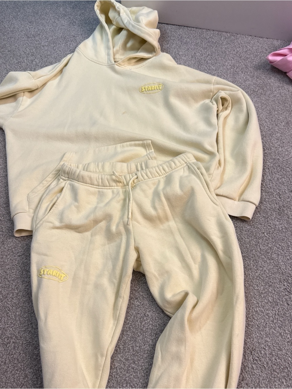 Starfit yellow sweatpants sweatshirt set